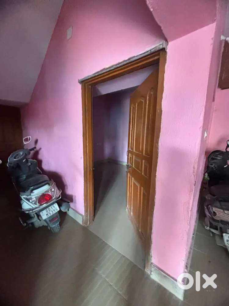 This room was near by saint john school