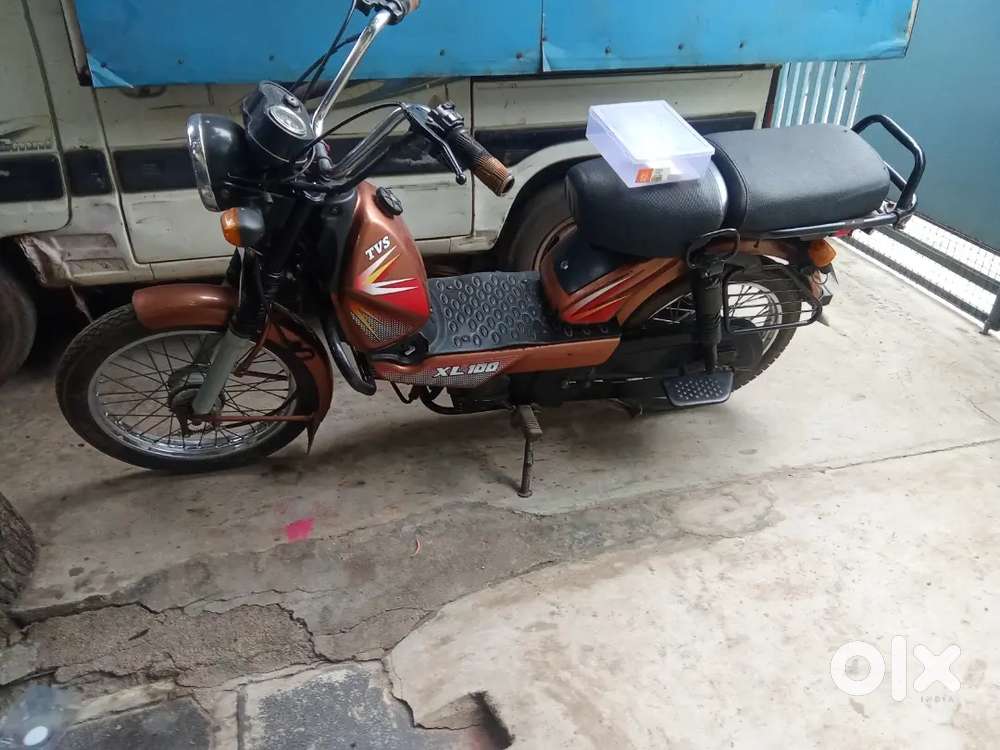 TVs xl 100