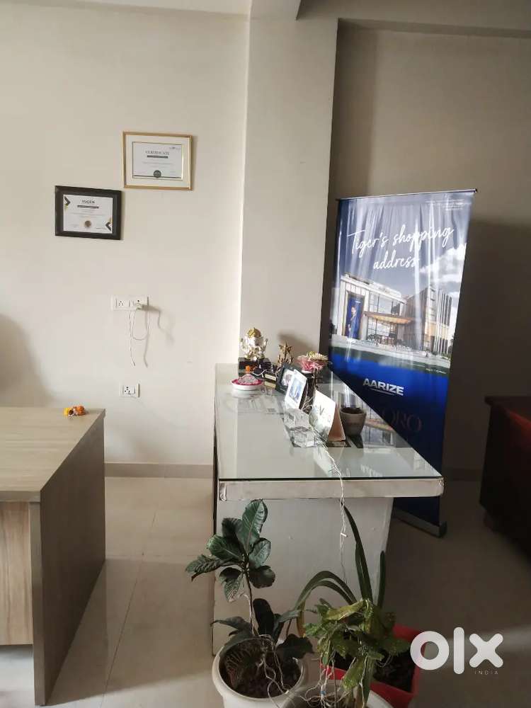 Urgent Need,a good looking, grils Staff for Sales