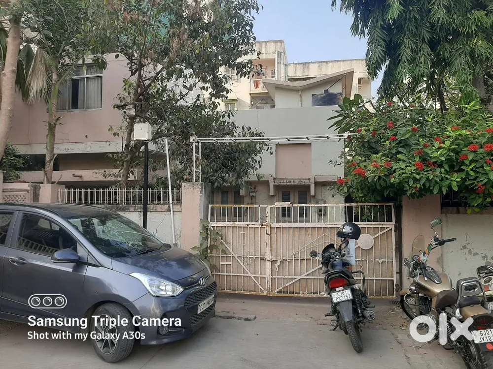 4BHK Bungalow FOR SALE