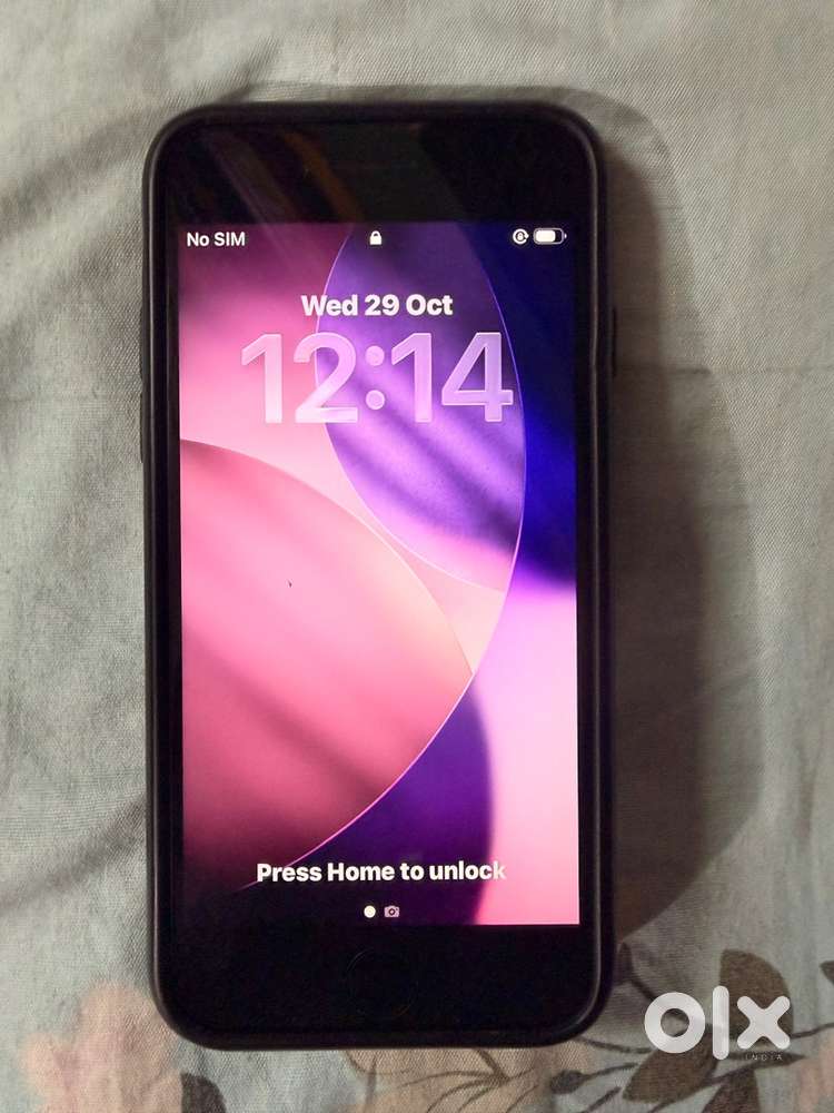 Iphone SE,2020 64gb Very good condition