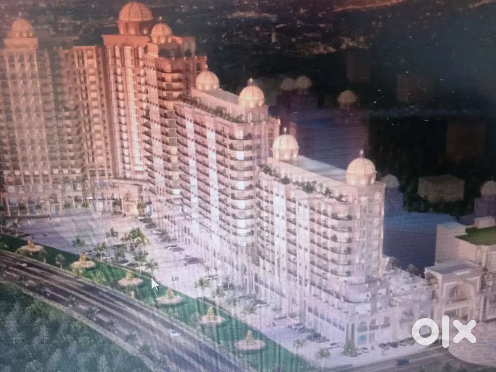 High street near sgpgi Hospital