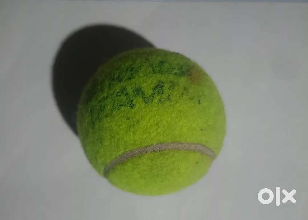 Tennis ball