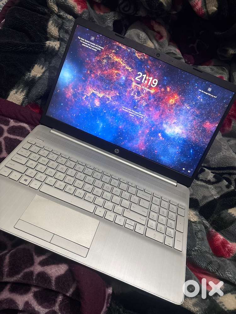 HP Laptop 15s  Ryzen 3  8Gb Ram 256 Gb NVme SSD + 1Tbfast laptop