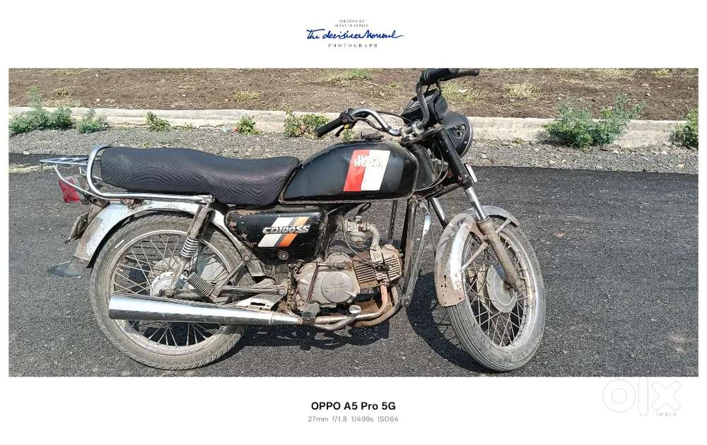 CD 100 bike for sale Good condition best Tyre 2 new Engine Good