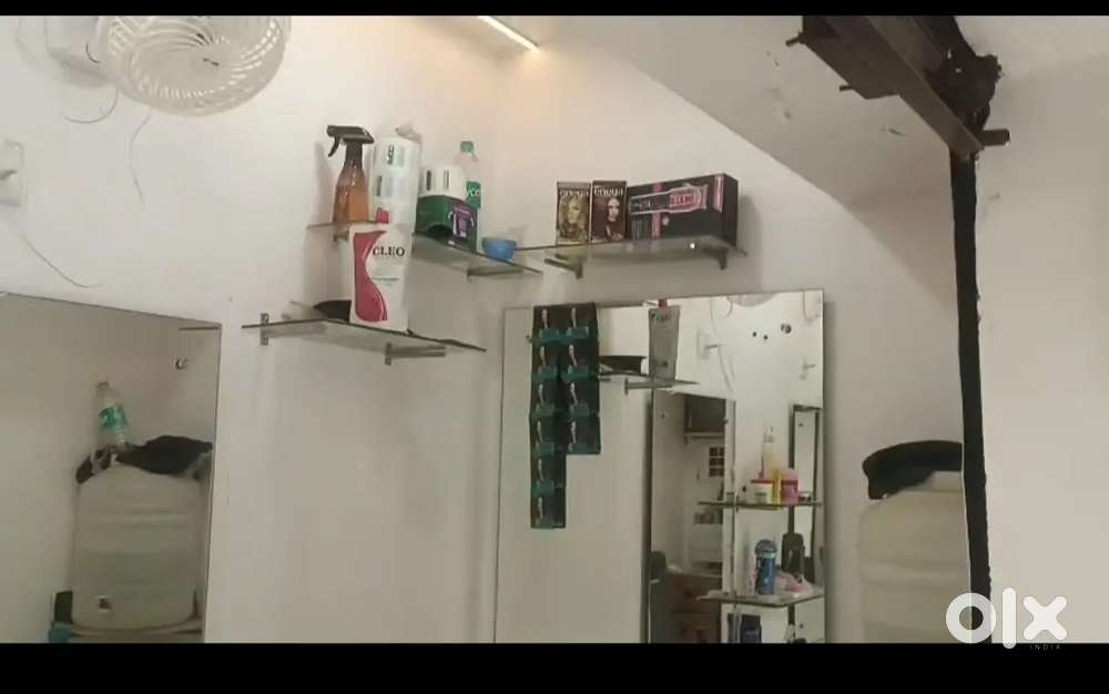 Cutting shop for sale. Ready to move