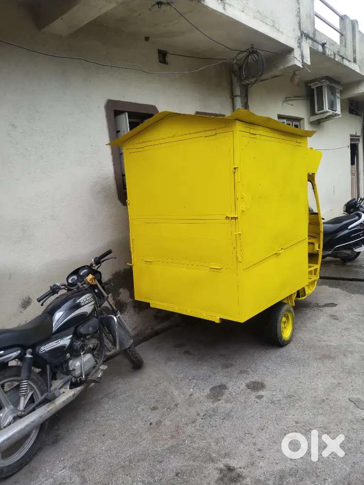 Bajaj auto food carts
