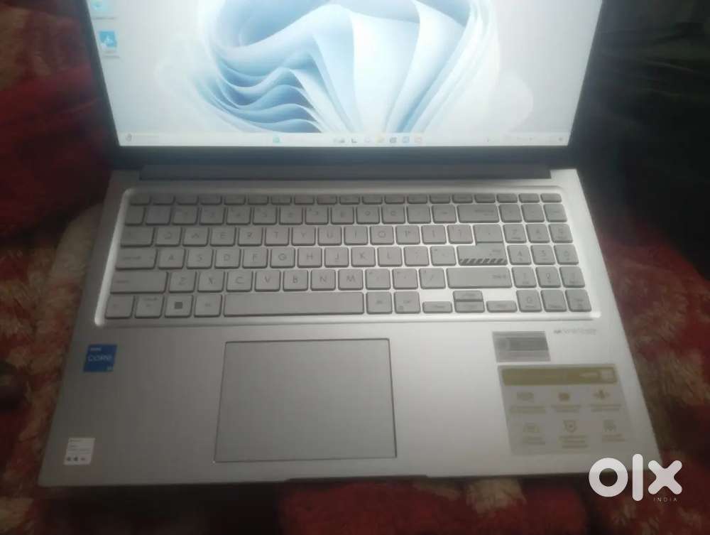 Asus vivo book laptop