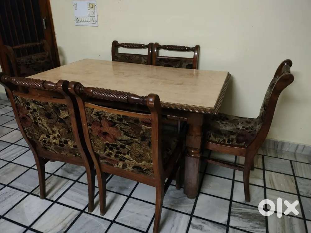 Heavy weight 6 sitter Dining table