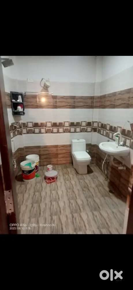 2 BHK Rooms available for family chinhat