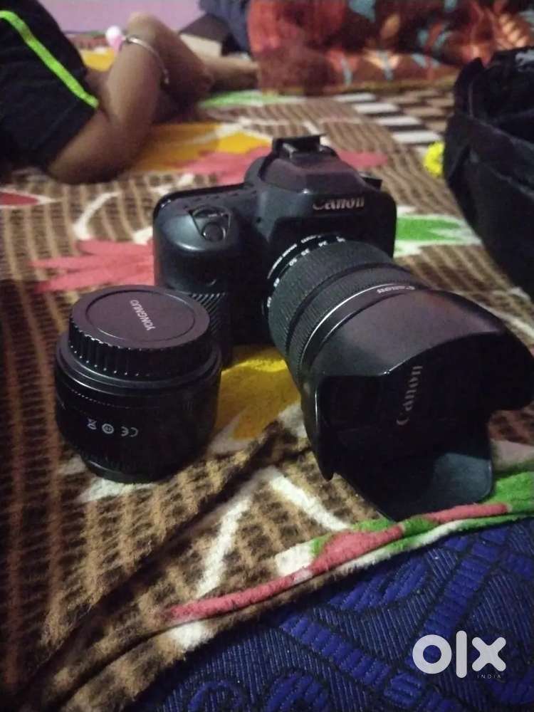 Canon 80D camera with 2 lenses