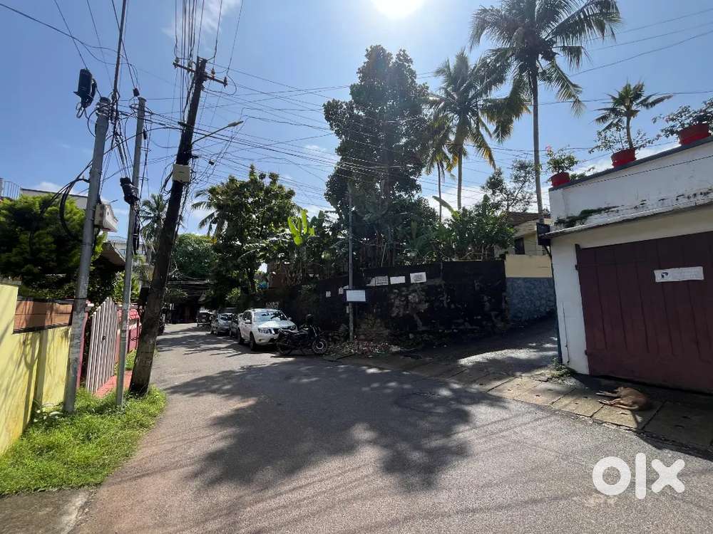 13 cents land and house for sales at Thirumala junction