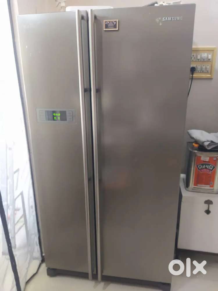 Samsung Side by Side door Refrigerator
