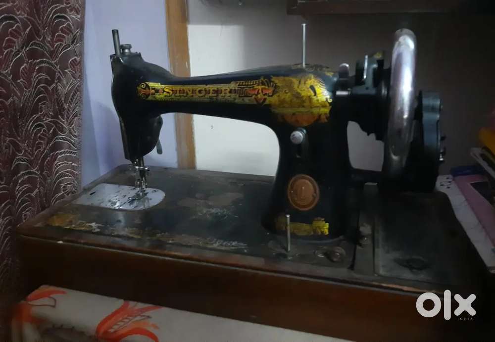 Sewing machine for sale