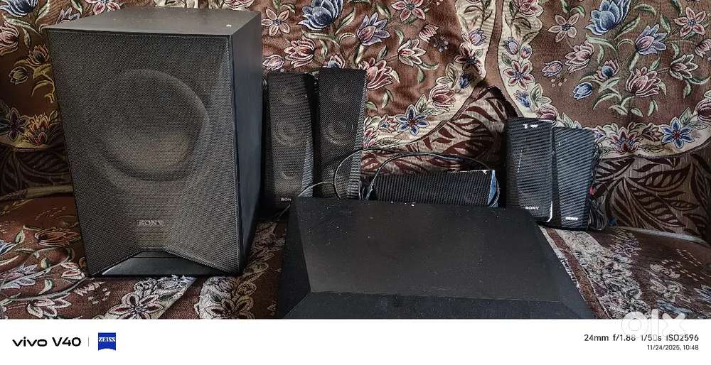 Sony Home theater 5.1 1000w with powerfull bass Model no: HBD-D-2350