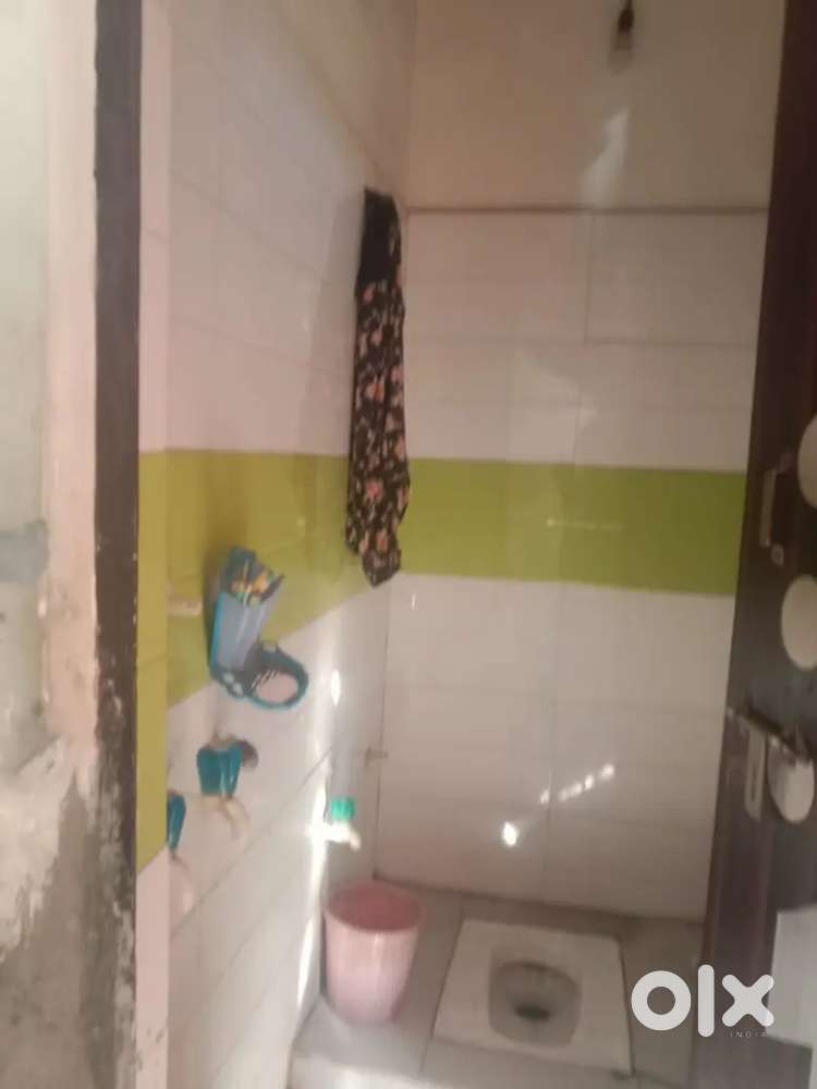 35 gaj jad se makaan 20 foot chodi gali me