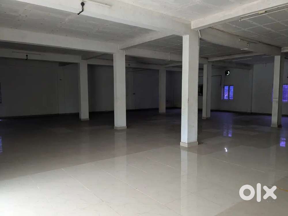 Office 4000 sqft first floor near seaport airport road kakkanad