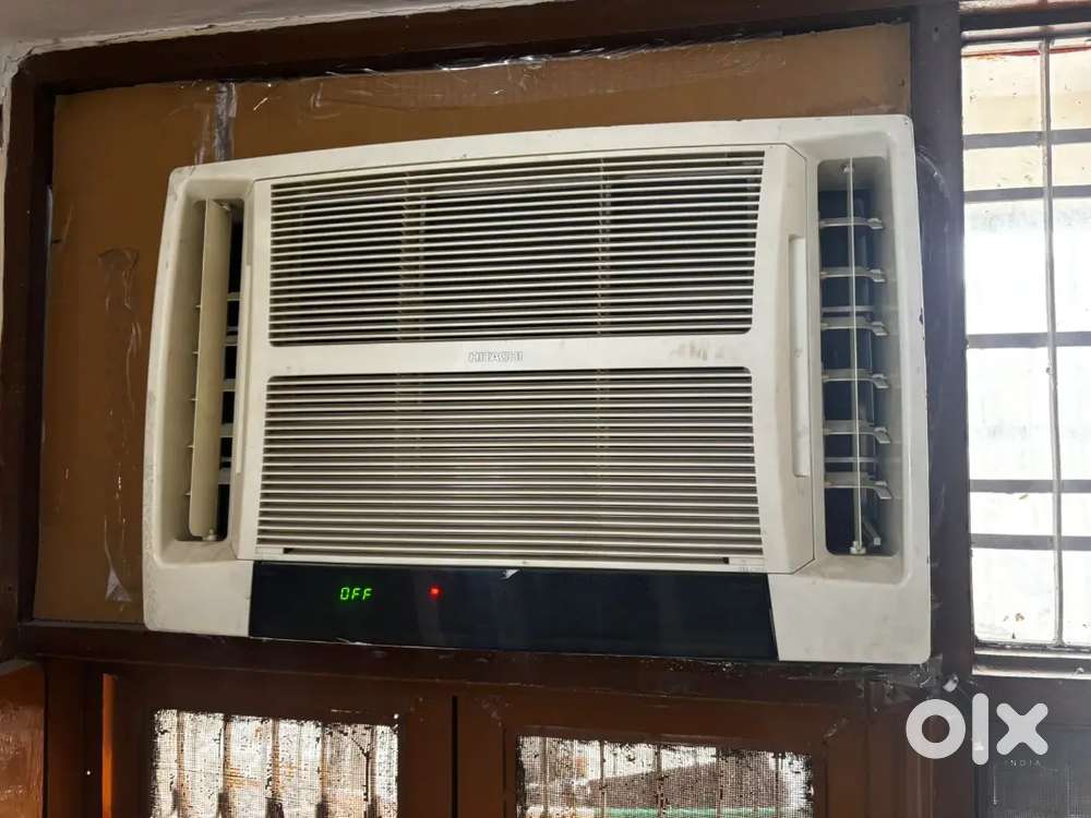 Hitachi Window AC