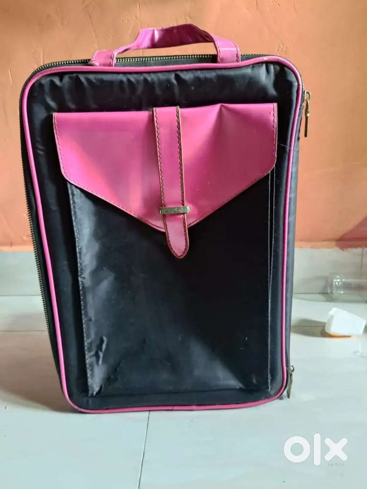 MAKE UP VANITY