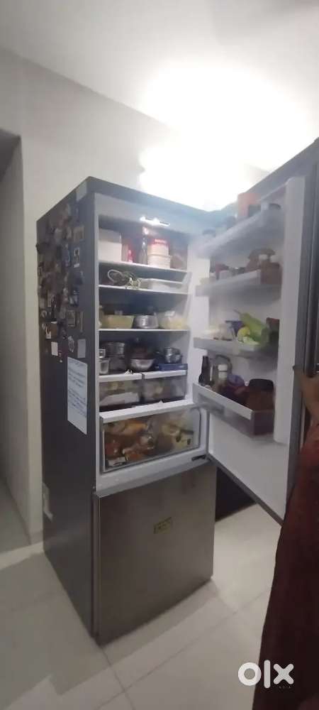 560 liters Bosch fridge