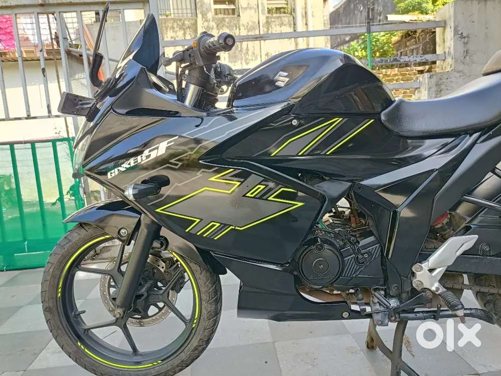 Gixxer SF RC