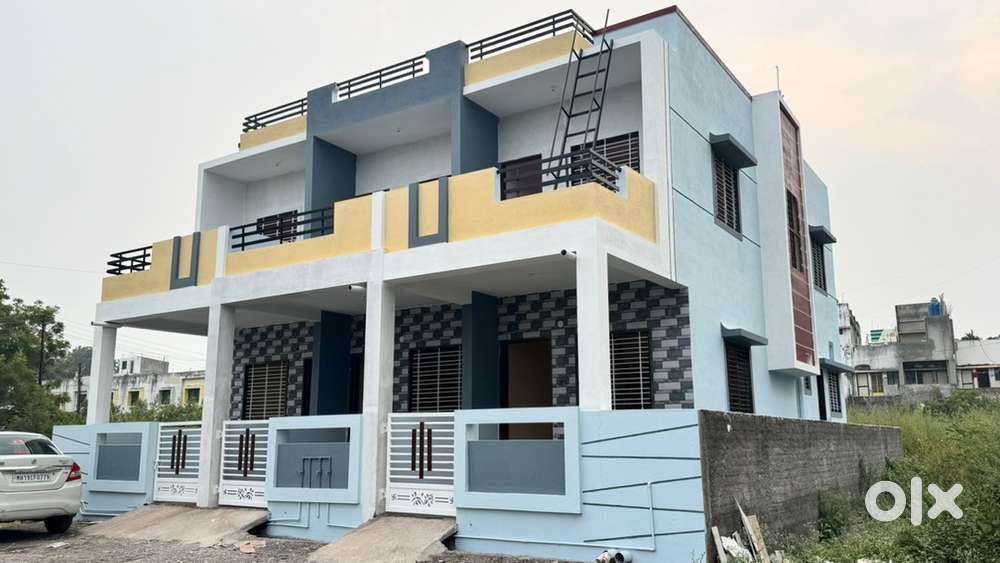 नुकतेच बांधलेले स्वतंत्र रो हाऊस आता विक्रीसाठी उपलब्ध!