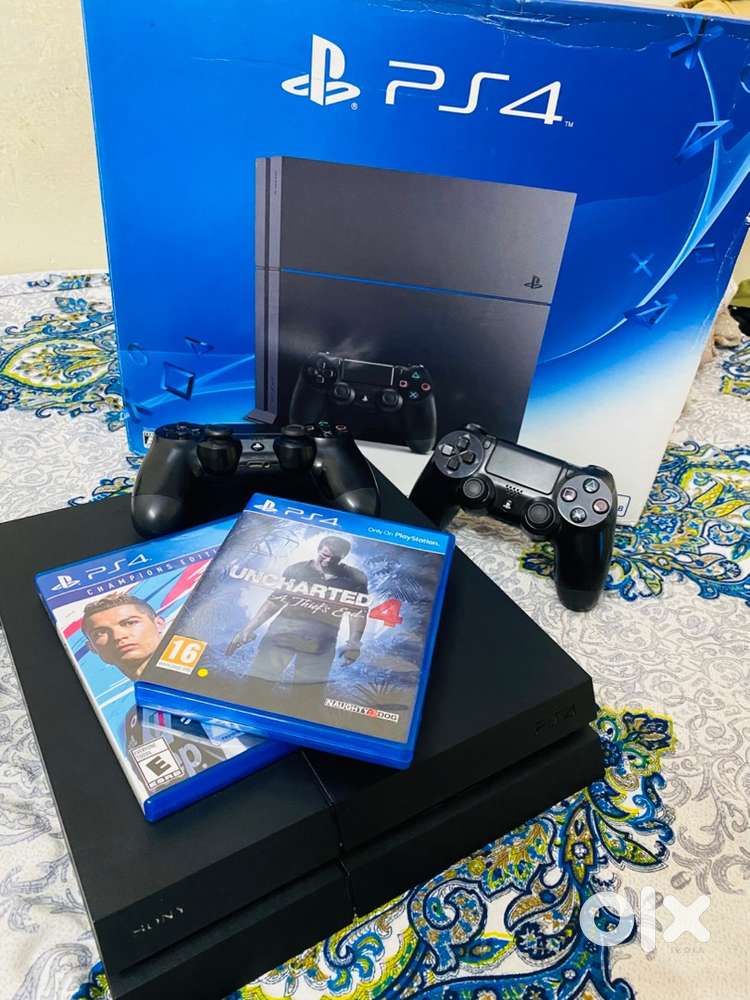 Playstation 4 500Gb like new with box