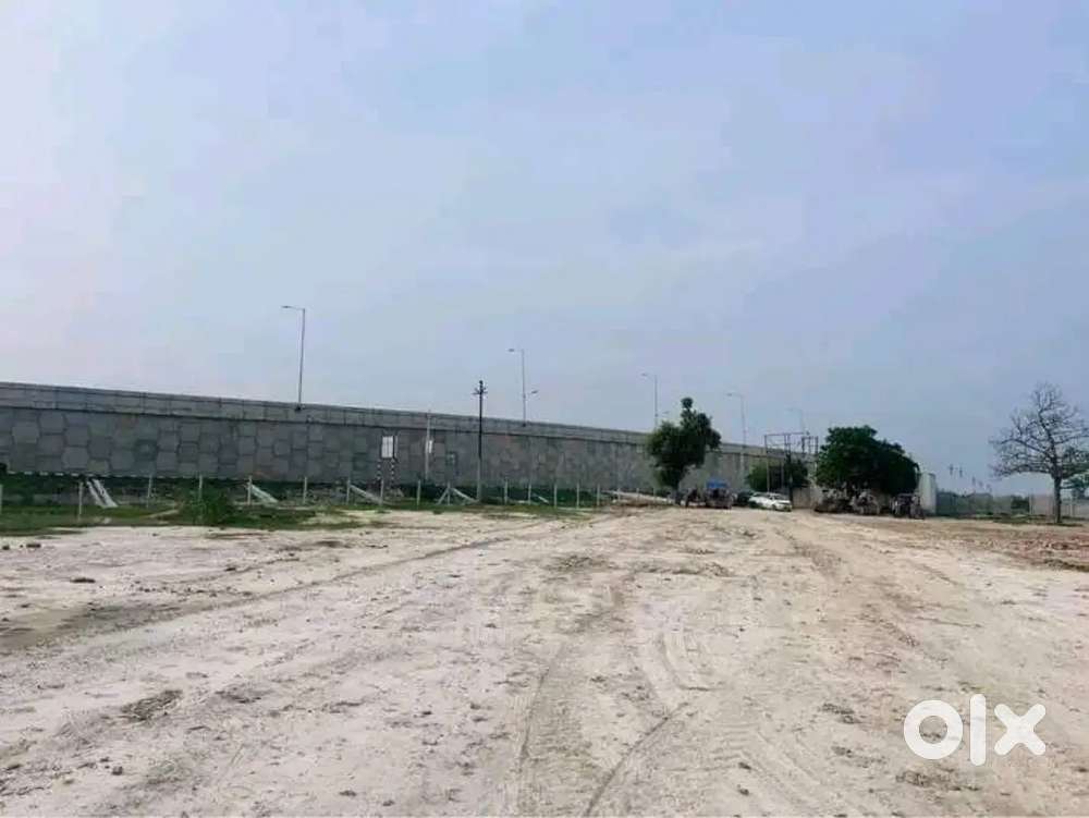 Sarkari employee ke liye corner plot 1500sqft rajisrti fri ke sath