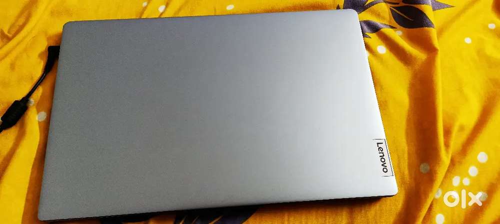 Lenovo ideapad slim 3 151AH8
