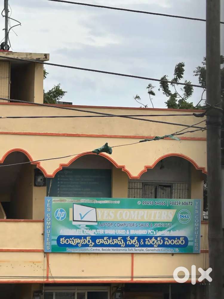 Second floor shop for rent.. big size shop