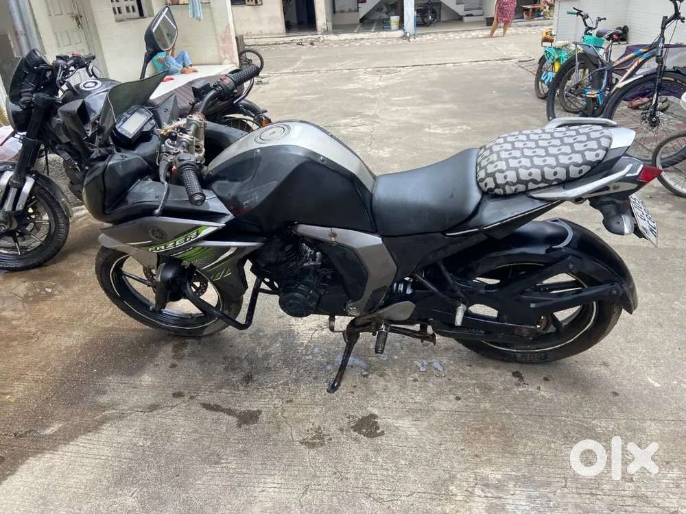 Top condition fazer bike 40000 only