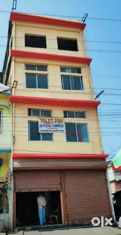 Ground floor, N.S.avenue, Opp Shoppers stop  premium location