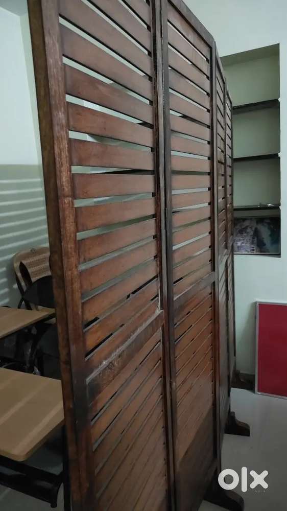 Room divider
