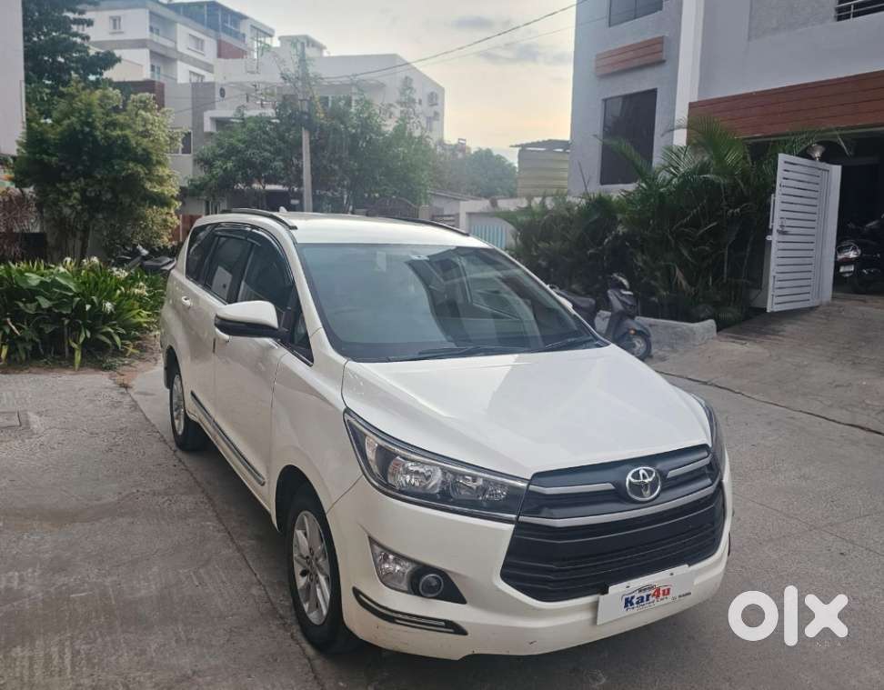 Toyota Innova Crysta 2.4 G Plus MT 8 STR, 2020, Diesel
