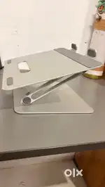 Laptop metal stand