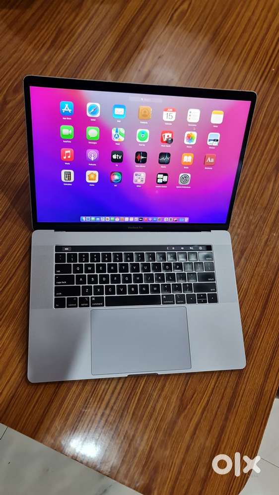 Apple Macbook Pro 15-inch Touchbar 16/512GB