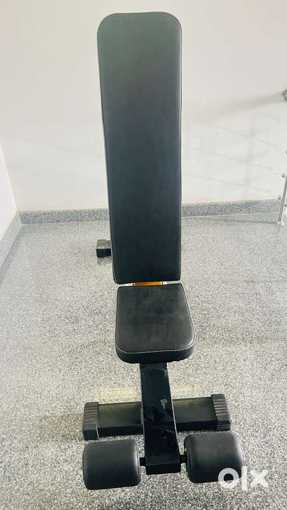 Multi level bench press Incline Straight Decline