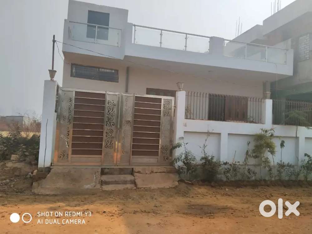 Paki colony mein Residential Plots Prime location sector 67 a