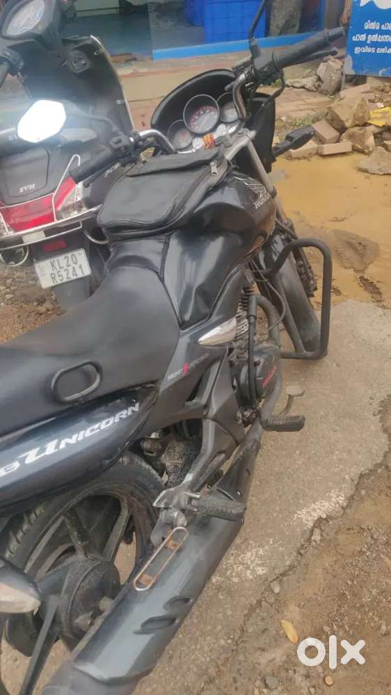 Second owner, full work done. No complaints.. New two tyres