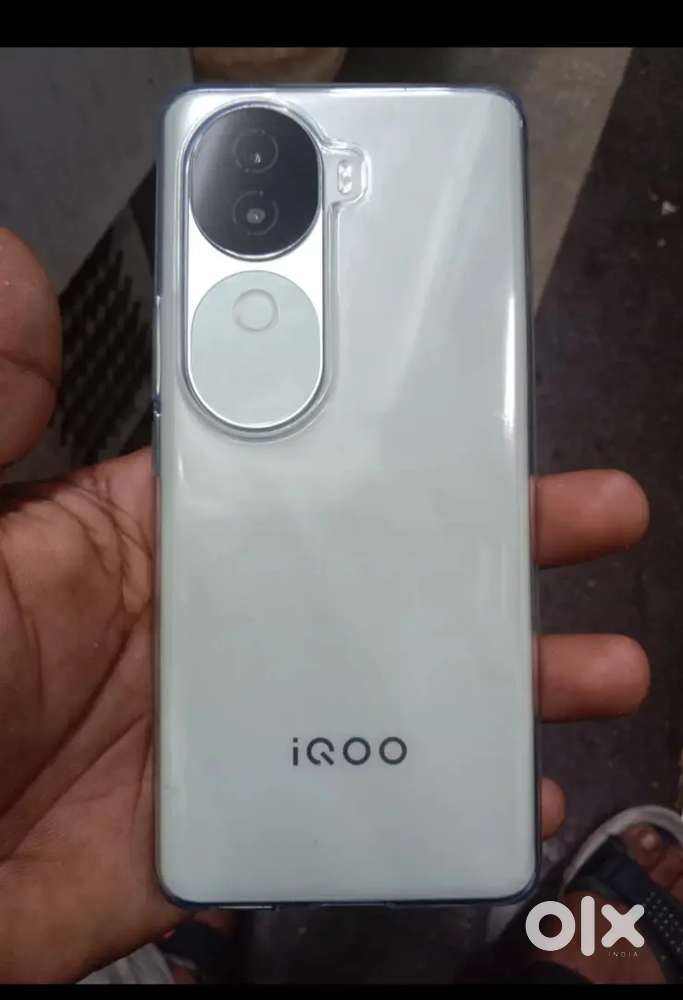 Iqz9s 5g  2/08/2025
