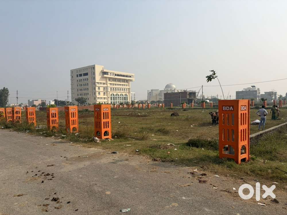 Ramganga avasya yojna sector 3 infront of new Bda office prime loca