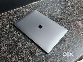 Macbook Pro i9/16/512gb 5.5gb Graphics Bulk Rate 15inch Retina