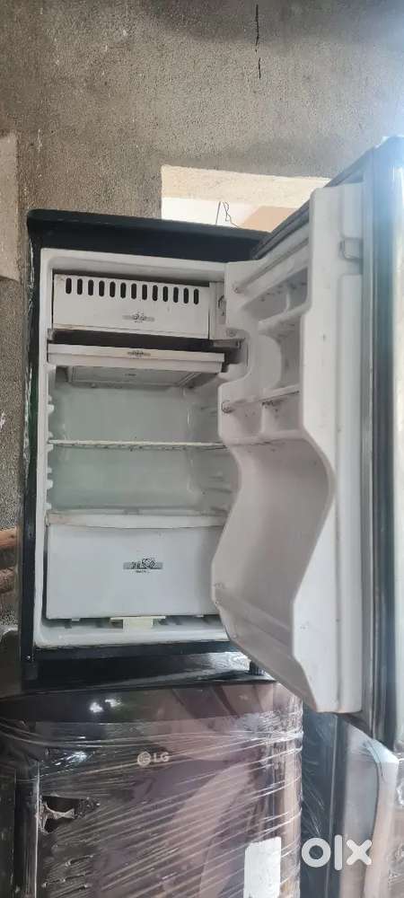 Mini fridge