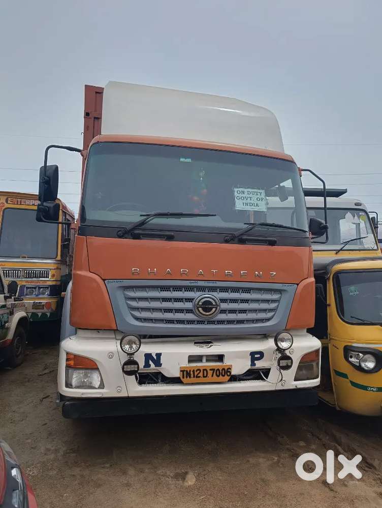 BHARATH BENZ 30 FEET