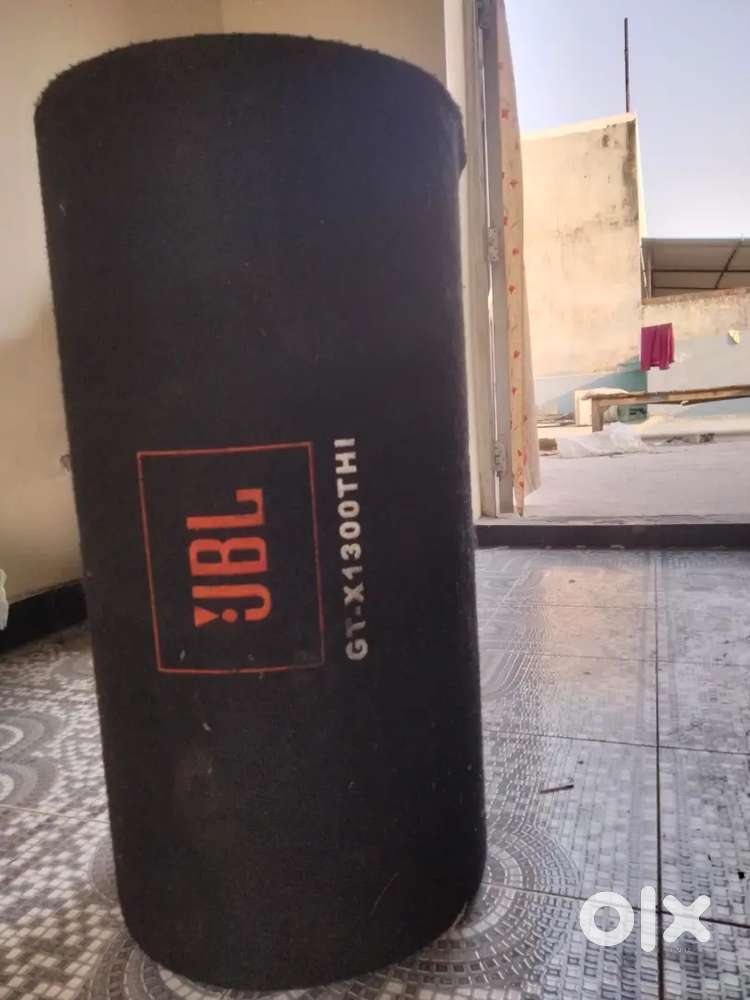 Basetube 1300volt JBL