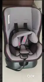 Pre-loved car seat as good as NEW for sale! Luvlap Sports Convertible