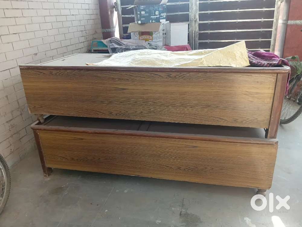 Double bed with good solid wood