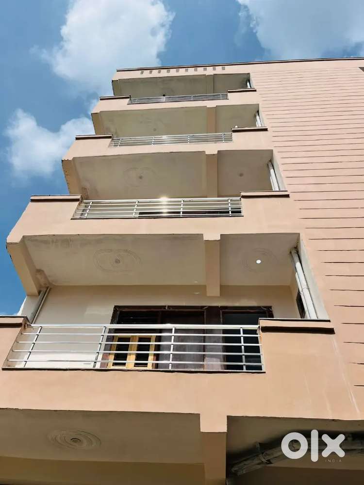 3bhk independent flor space 110 gui Balaji enclave