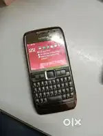 For keyboard lovers Nokia E71 for sale with charger and box
