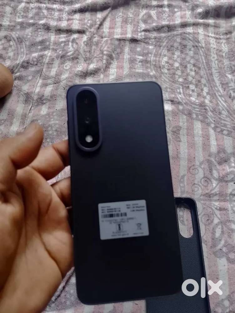 One plus nord 5 8gb 256gb only 1month old
